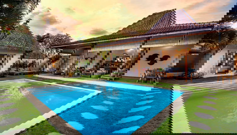 Foto 1 - Villa Nakal by Alfred in Bali - Tropical Bliss 4BD Villa w Private Pool Oasis