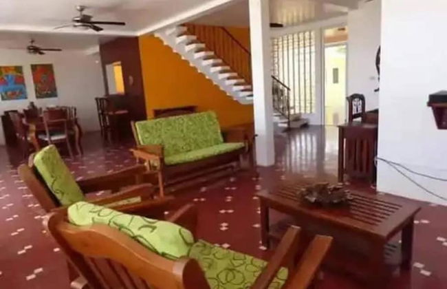 Beachfront House With Pool - Perfect for 12 People - Foto 5