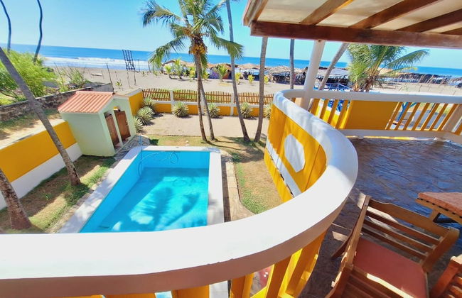 Beachfront House With Pool - Perfect for 12 People - Foto 10