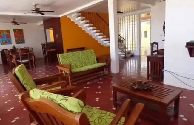 Beachfront House With Pool - Perfect for 12 People - Foto 4