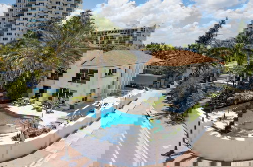 Foto 2 - Sea Breeze by Avantstay Across From Fort Lauderdale Beach Pool Out Door Dining Fire pit