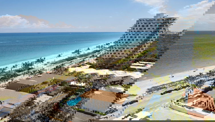 Foto 1 - Sea Breeze by Avantstay Across From Fort Lauderdale Beach Pool Out Door Dining Fire pit