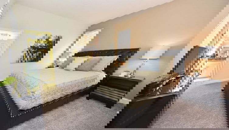 Foto 1 - Spacious 5 Bed Pool Home With Game Room-5488sc 5 Bedroom Home by RedAwning