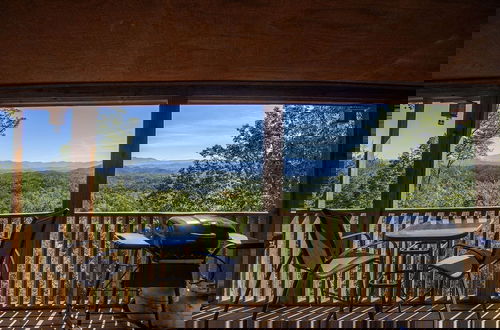 Foto 41 - Dunder Mountain Views Cabin Retreat 3 Bedroom Cabin by RedAwning