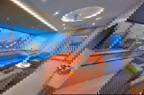 Foto 9 - Vega Suites with Private Indoor Pool