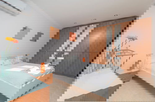 Photo 12 - Es Closet in Selva With 3 Bedrooms and 2 Bathrooms