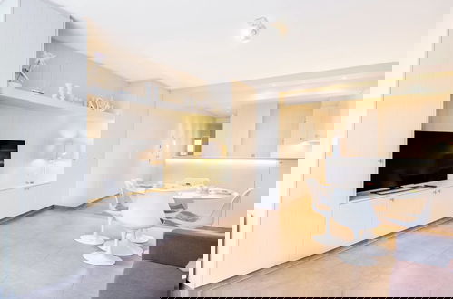 Foto 15 - Lavish Apartment for 4 People With Seaview