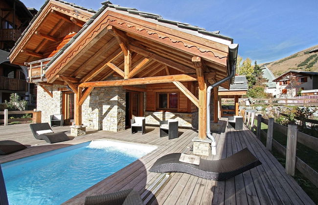 Chalet in Les Deux Alpes With Heated Pool - Foto 1
