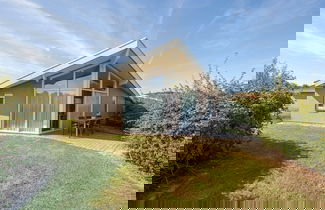 Foto 1 - Bungalow by North Sea Beach With Private Garden