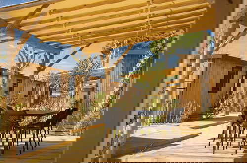 Photo 13 - Modern Chalet With air Conditioning, in a Holiday Park, the Beach at 1.5 km From