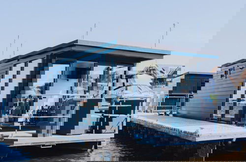 Foto 1 - Modern Houseboat With air Conditioning Located in Marina