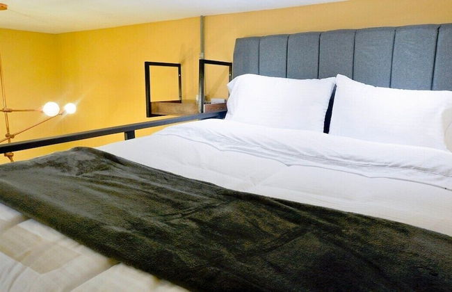 Colonia Suites 722 by Wellcome - Photo 16