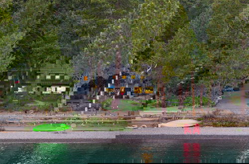 Foto 1 - West Shore Lake House by Avantstay Ski Cabin w/ Backyard Sledding Hill!