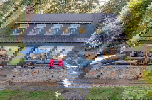 Foto 44 - West Shore Lake House by Avantstay Ski Cabin w/ Backyard Sledding Hill!