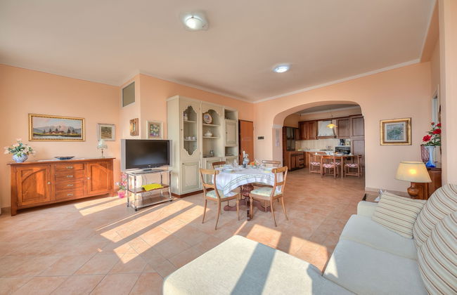 Casa Angela Lake View - Photo 3