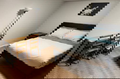 Photo 1 - Cozy 1 Bedroom Rental With Den Free Parking Close to University