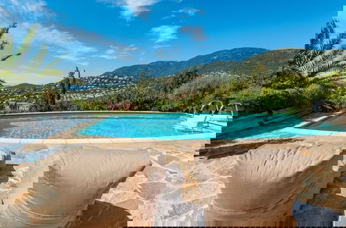 Photo 18 - Sea-view Villa in Cavalaire sur Mer