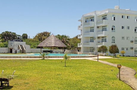 Photo 62 - Lux Suites Kijani Beach Apartments