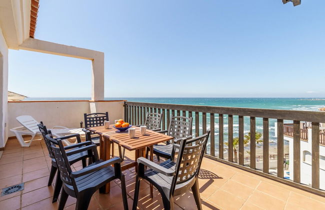 Puerta Del Mar Penthouse Beachfront - Photo 1