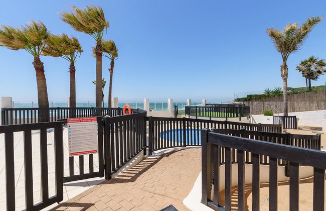 Puerta Del Mar Penthouse Beachfront - Photo 23