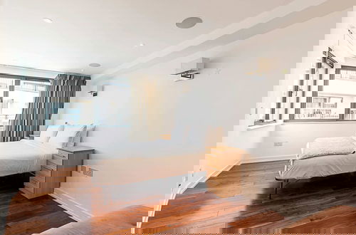 Photo 1 - Modern Haven With Terrace View & Urban Charm