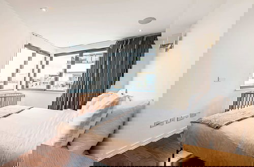 Photo 8 - Modern Haven With Terrace View & Urban Charm