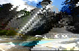 Photo 1 - Renovated Castle Apartment With Swimming Pool