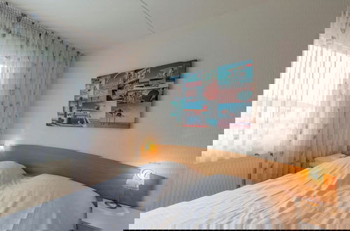 Foto 5 - Cozy Apartment With Balcony