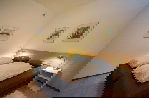 Foto 3 - Gorgeous Apartment Beachside With Garden