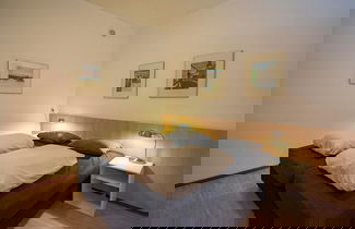 Foto 3 - Gorgeous Apartment Beachside With Garden