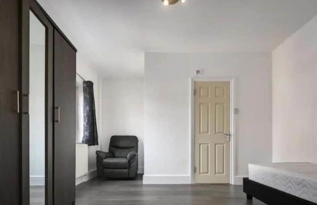 Limehouse Townhomes-4 Bedrooms,3 Bathrooms,garden - Foto 16