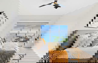Foto 2 - Clifftop Luxury With Spectacular Ocean Views