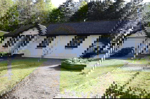 Foto 1 - 4 Person Holiday Home in Mellerud