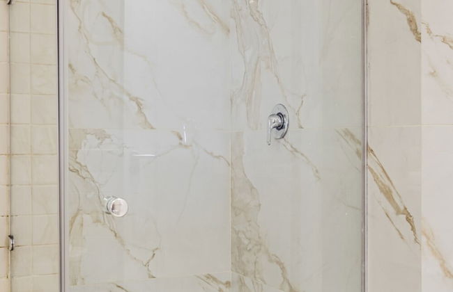 Simplistic Elegance at Altmore 203 - Foto 15