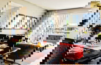 Foto 2 - Simplistic Elegance at Altmore 203