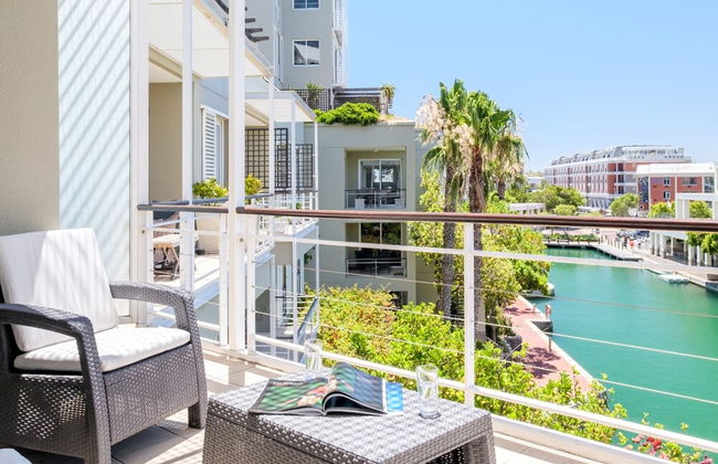 Simplistic Elegance at Altmore 203 - Foto 1