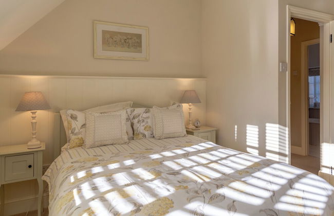 Jasmine Cottage-2BD in Heart of Bourton - Foto 9