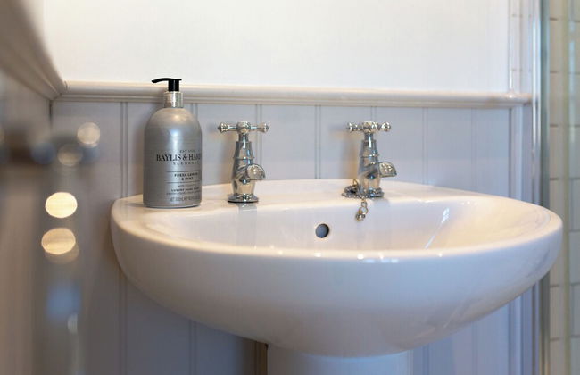 Jasmine Cottage-2BD in Heart of Bourton - Foto 49