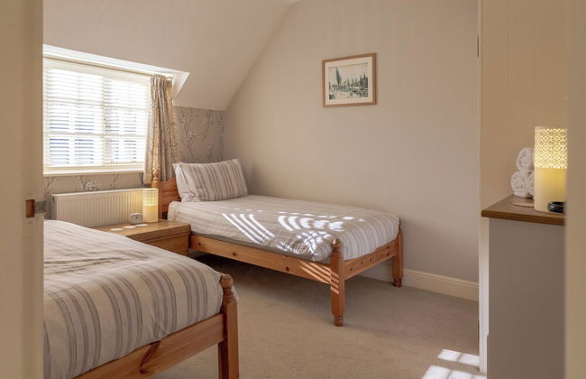 Jasmine Cottage-2BD in Heart of Bourton - Foto 3