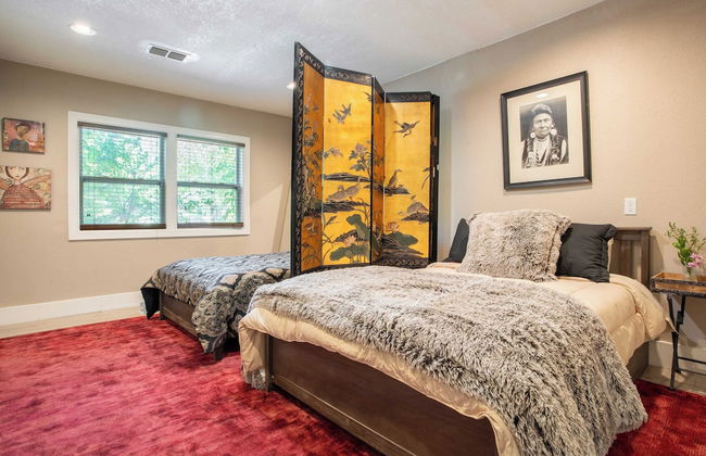 Lamar Suites by Avantstay 2 Homes w/ Shared Pool - Foto 26