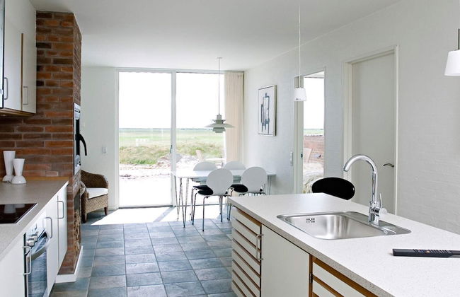 4 Person Holiday Home on a Holiday Park in Romo - Foto 2