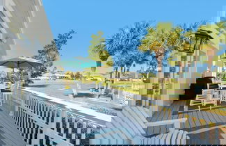 Foto 1 - More Than Enough