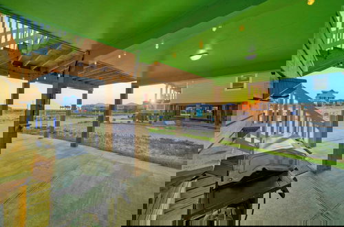 Photo 50 - Priv Pool, Covered Patio Lounge w/ Bar, Sunset Views Green Gecko by Avantstay