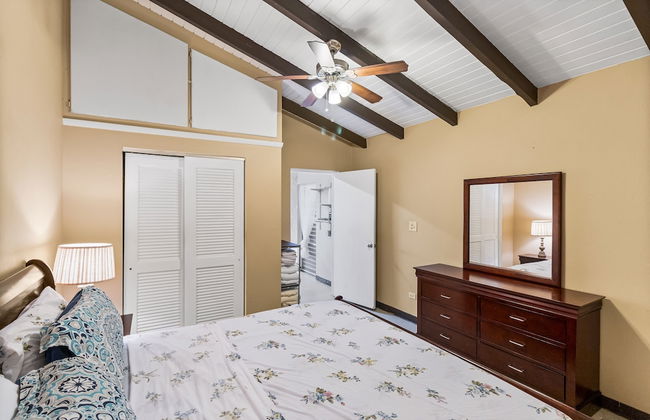 One Blue Caribbean View 1 Bedroom Condo by RedAwning - Photo 5