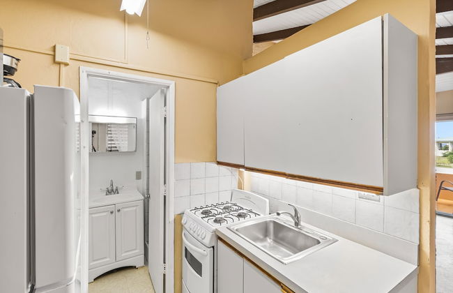 One Blue Caribbean View 1 Bedroom Condo by RedAwning - Photo 7