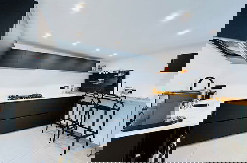 Foto 3 - YourHome - AC Luxury House