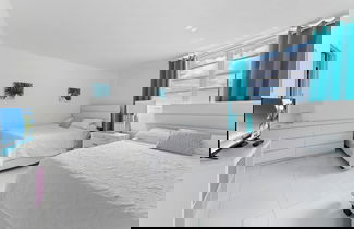 Foto 2 - Ocean Wind Luxury Beachfront Condo With Pool & Gym