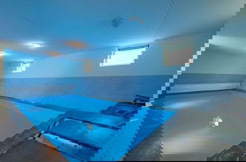 Foto 9 - Wellness Villa With Private Indoor Pool, on a Holiday Park in the Maasduinen