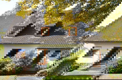 Photo 19 - Modern Retreat by the Lake