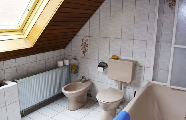Mott Comfortable Holiday Residence - Photo 13